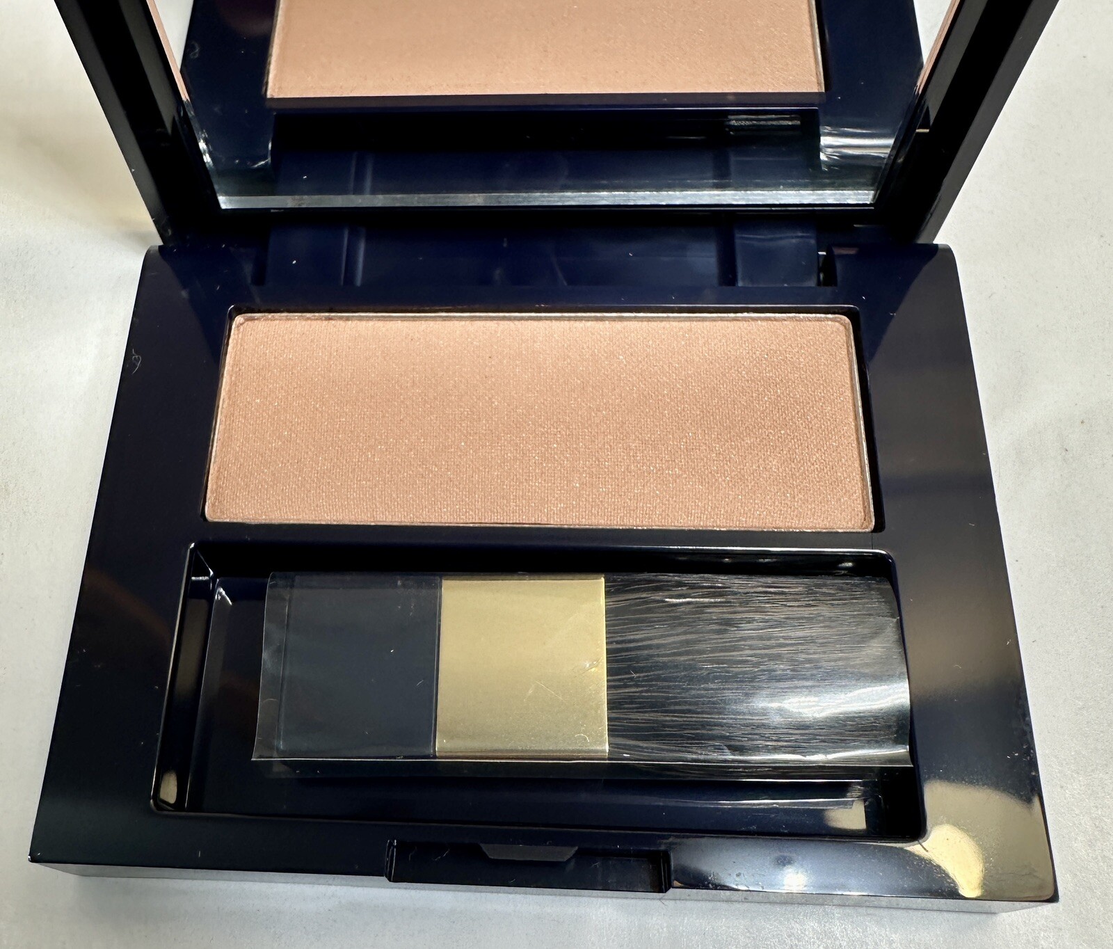 One Estee Lauder x Quentin Jones Bronze Goddess Powder Bronzer, #02 Medium, New - Image 2