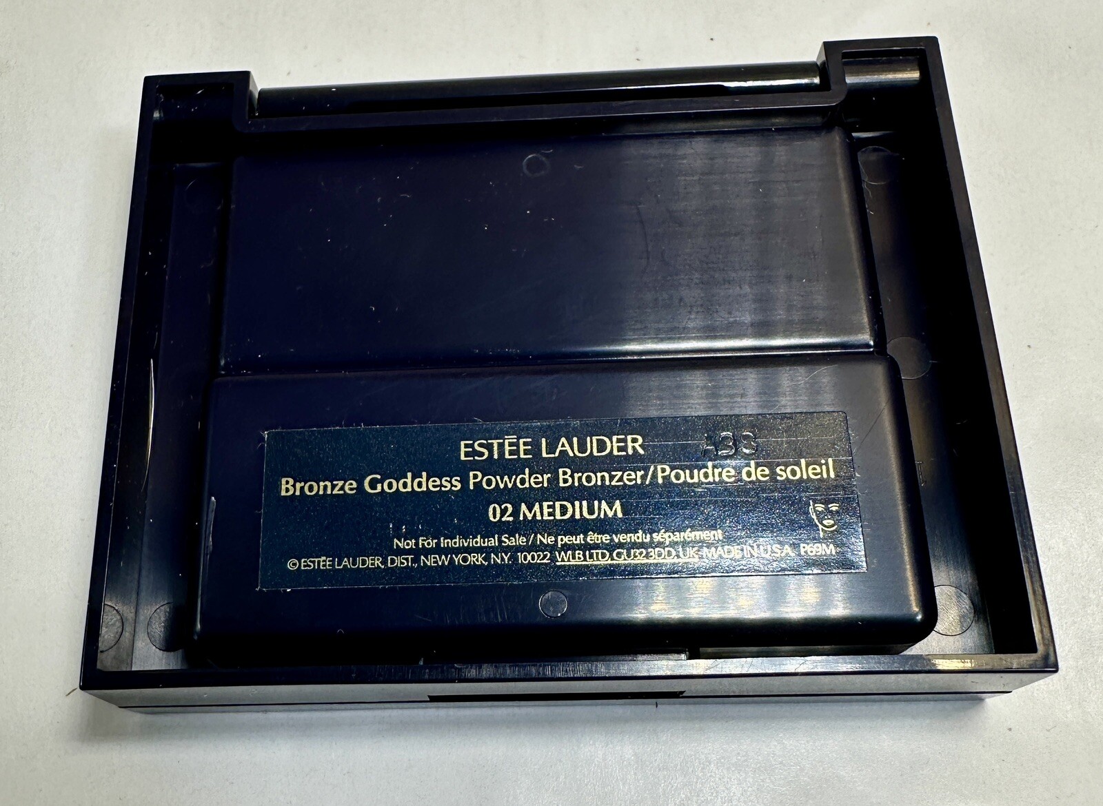 One Estee Lauder x Quentin Jones Bronze Goddess Powder Bronzer, #02 Medium, New - Image 3