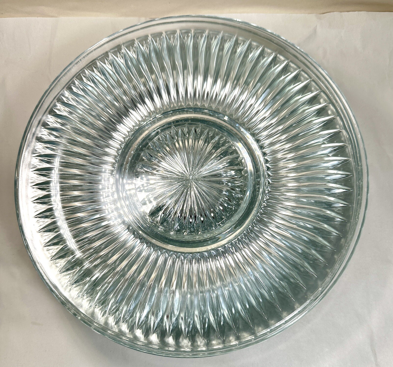 Set of 2 (Two) Gibson Everyday Elegance 10" Clear Glass Dinner Plates - NOS - Image 7