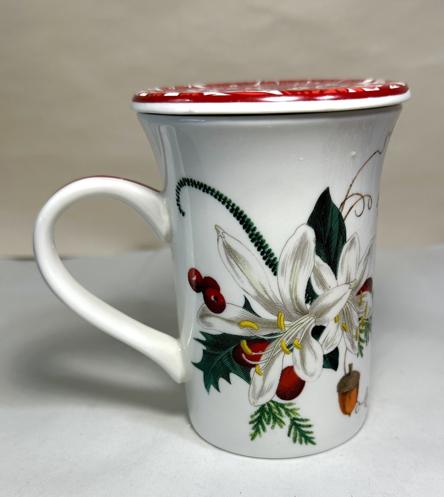 Fringe Porcelain Lidded Memento Tea Mug - New Old Stock - Image 1