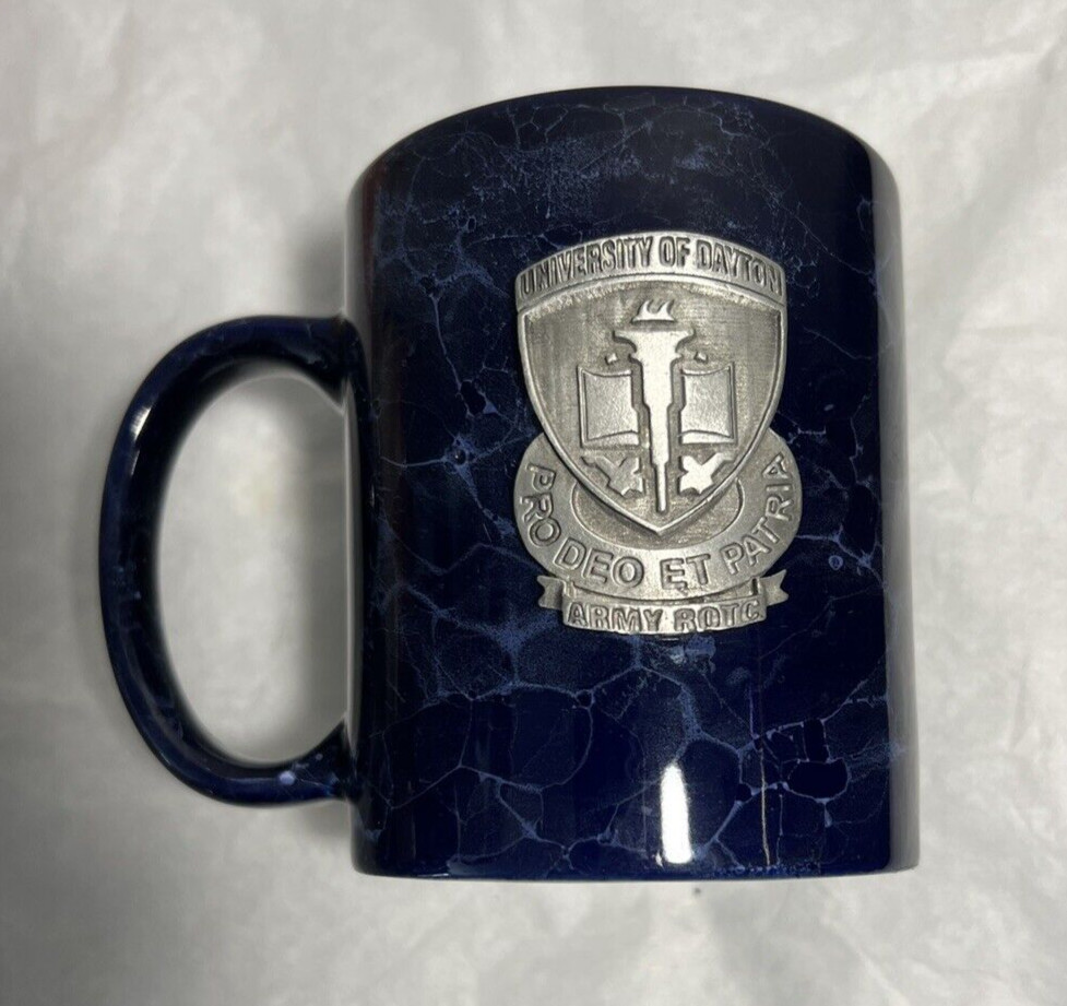 Vintage University of Dayton Army ROTC Mug - Pro Deo Et Patria - Image 4