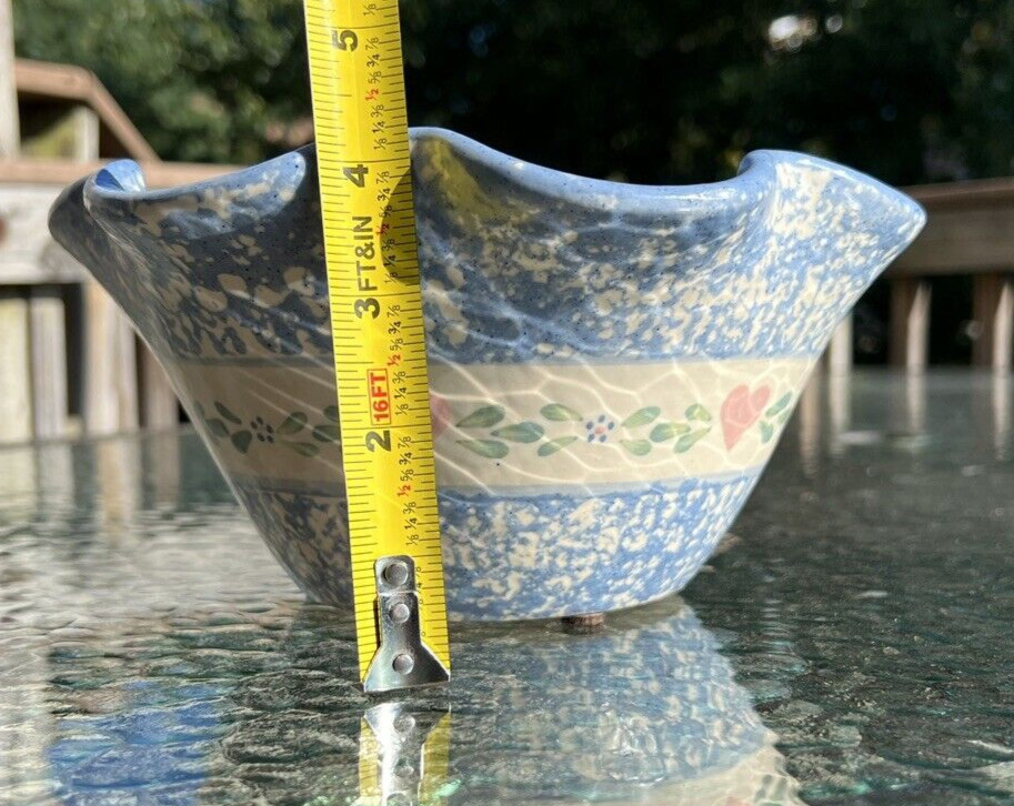 East Texas Pottery Marshall Texas Bowl Blue Spongeware and Hearts-- Immaculate - Image 4