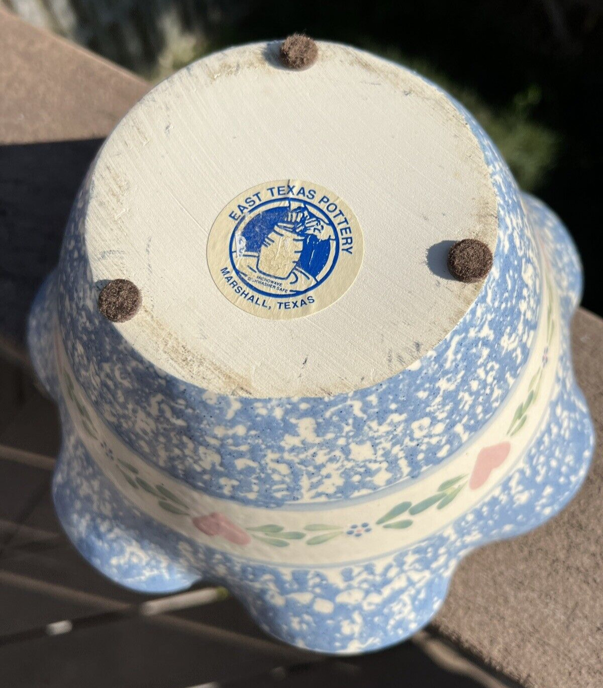 East Texas Pottery Marshall Texas Bowl Blue Spongeware and Hearts-- Immaculate - Image 5