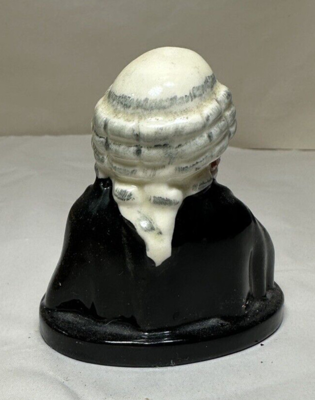 Vintage Royal Doulton Dickens Character Buzfuz Derivative Bust (1939) - Image 1
