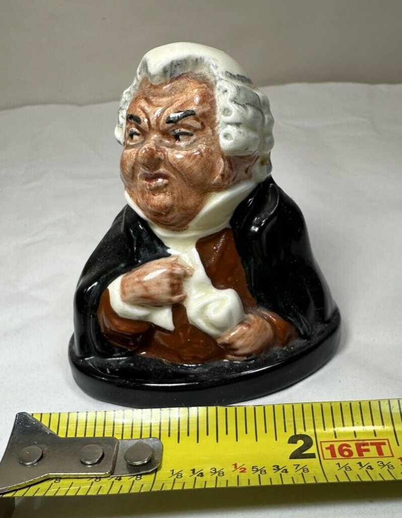 Vintage Royal Doulton Dickens Character Buzfuz Derivative Bust (1939) - Image 3