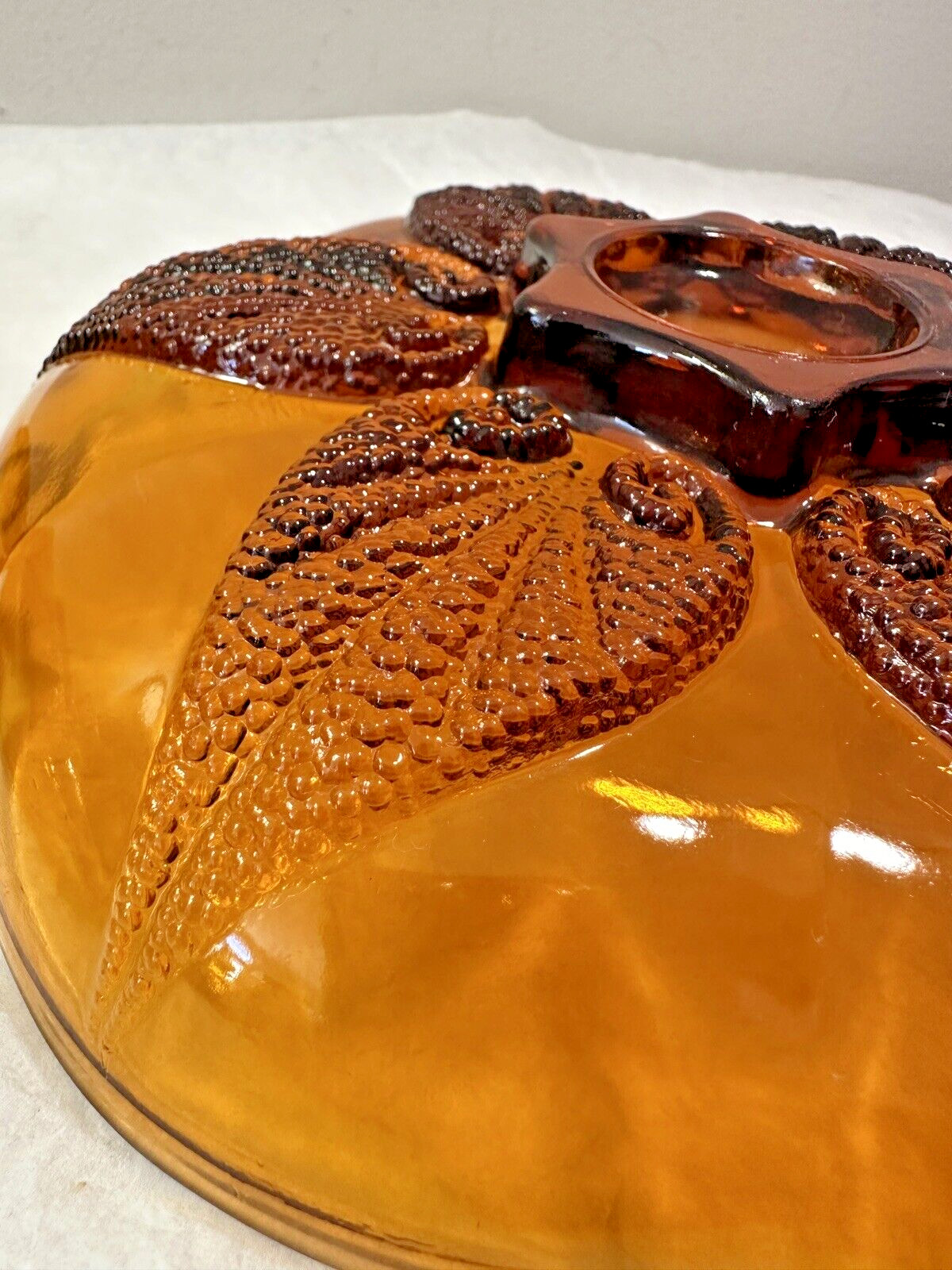 Indiana Glass Round Amber Candy Dish / Bowl - 8" - Immaculate - Image 4