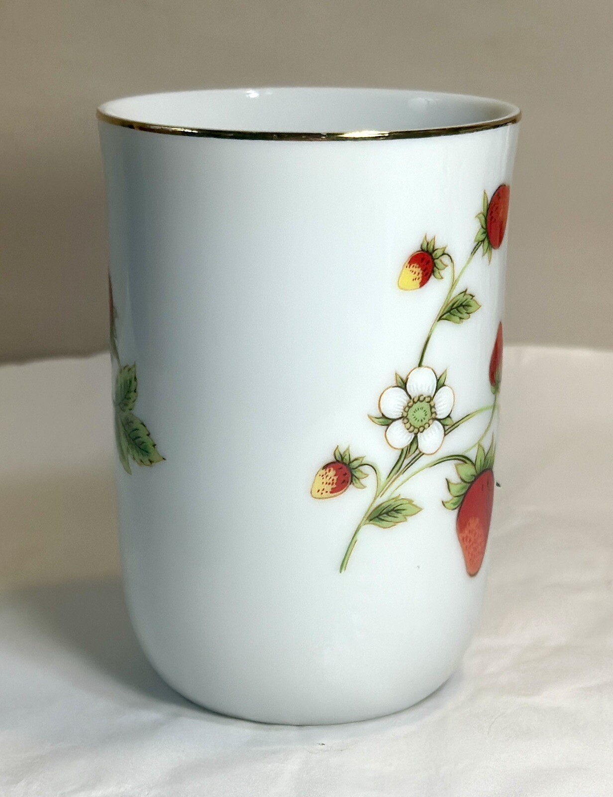 Vintage OTAGIRI Japan Strawberries & Blossom Gold Rim China Mug - 8 oz. - Image 3
