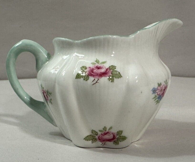 Shelley UK Creamer Vintage Bone China - Rd 272101 - Image 2