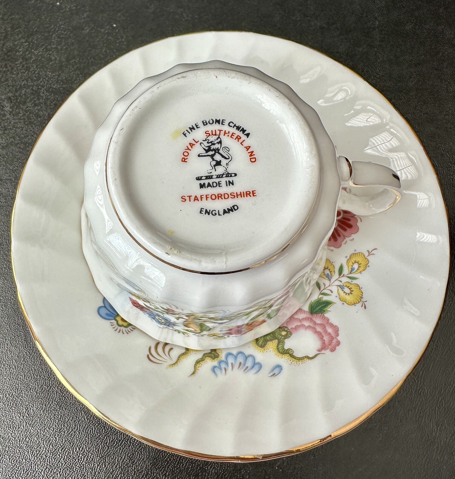 Royal Sutherland Staffordshire UK Teacup & Saucer - Bird and Floral Gold Trim - Image 5