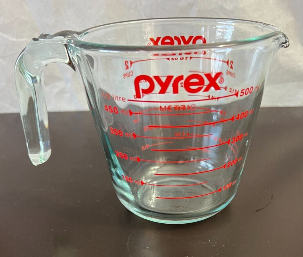 Pyrex 2-Cup Glass Measuring Cup Clear Red - Image 1