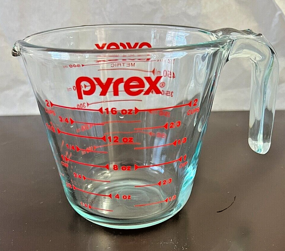 Pyrex 2-Cup Glass Measuring Cup Clear Red