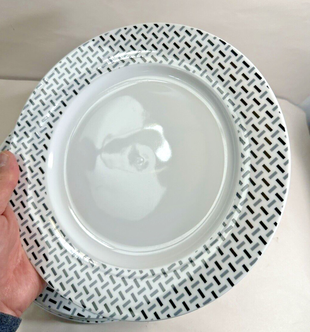 One (1) Spode Home STELLA White Black Gray Porcelain Dinner Plate