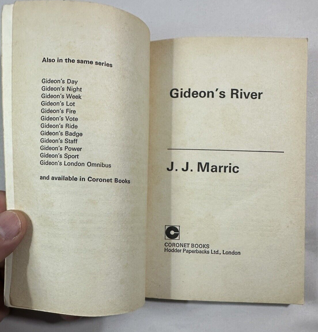 Gideon's River by J J Marric (John Creasey) - Coronet 1968 / 1973 - Paperback - Image 1