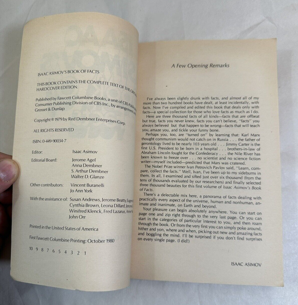 Isaac Asimov's Book Of Facts - Fawcett 1980 First Printing - Image 1