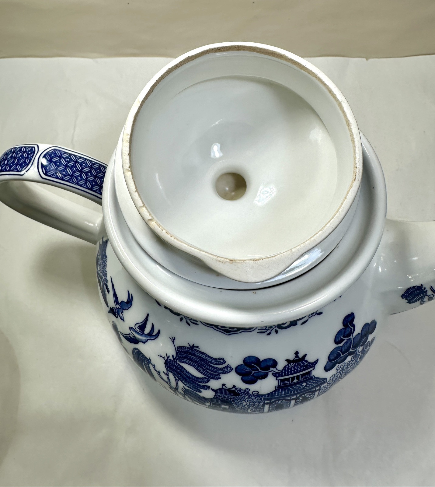 Vintage Churchill Blue Willow Teapot Made In England Staffordshire White China - Image 9