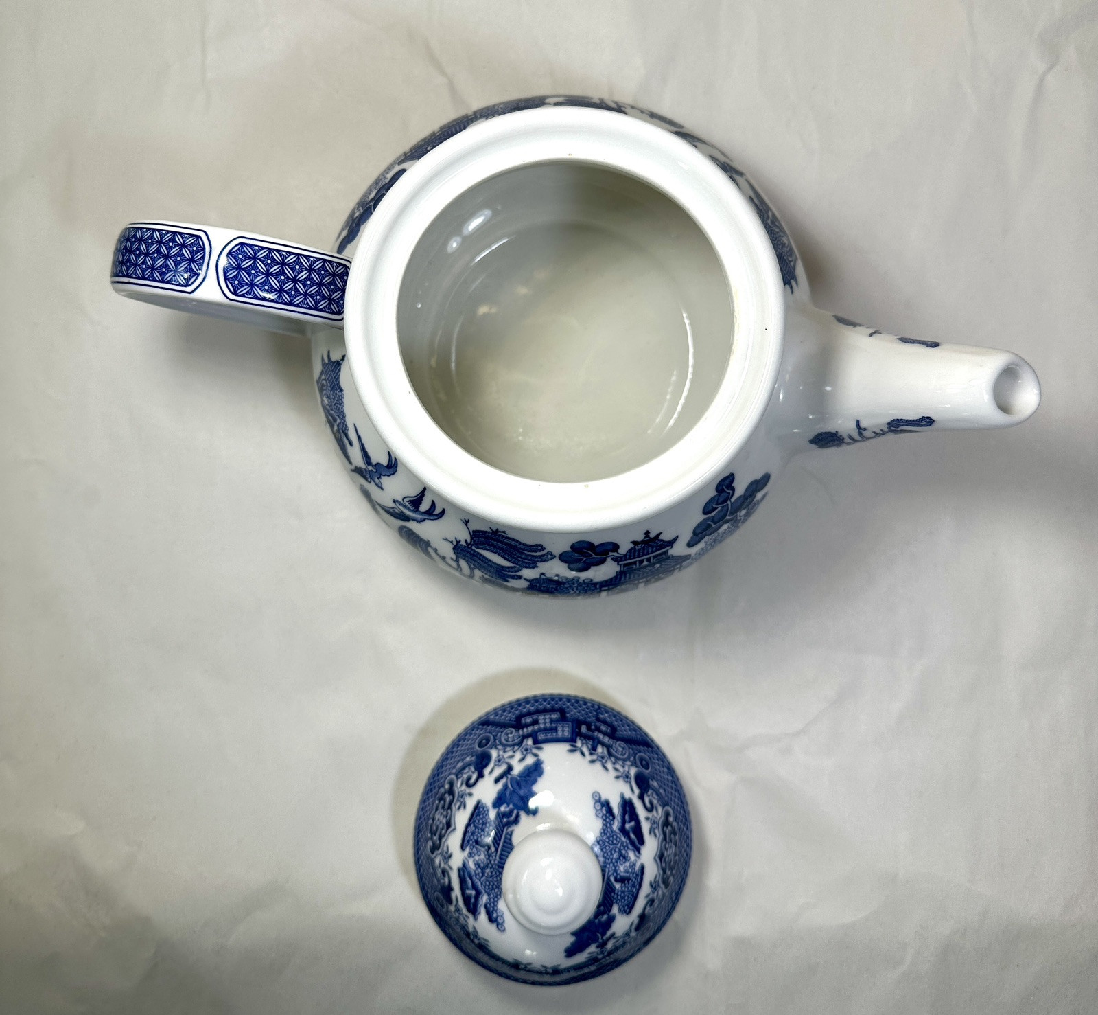 Vintage Churchill Blue Willow Teapot Made In England Staffordshire White China - Image 10