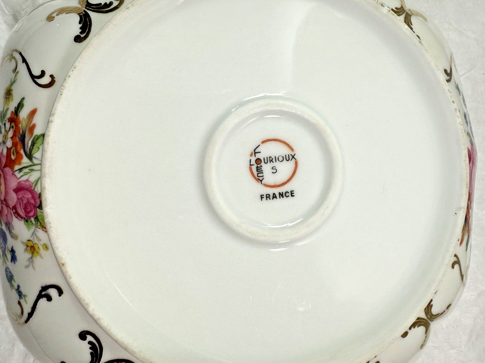 France Louis Lourioux Foecy Serving Bowl and Ladle - Gold Trim - Immaculate - Image 11