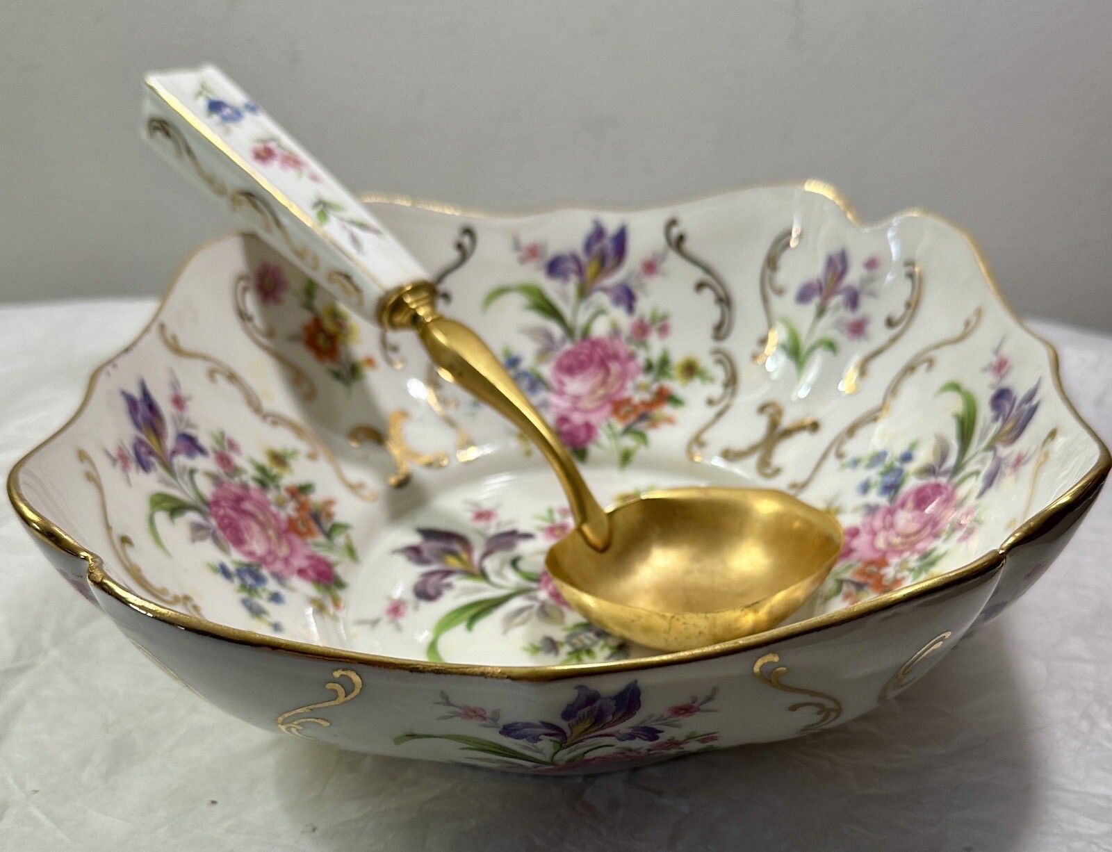 France Louis Lourioux Foecy Serving Bowl and Ladle - Gold Trim - Immaculate - Image 9