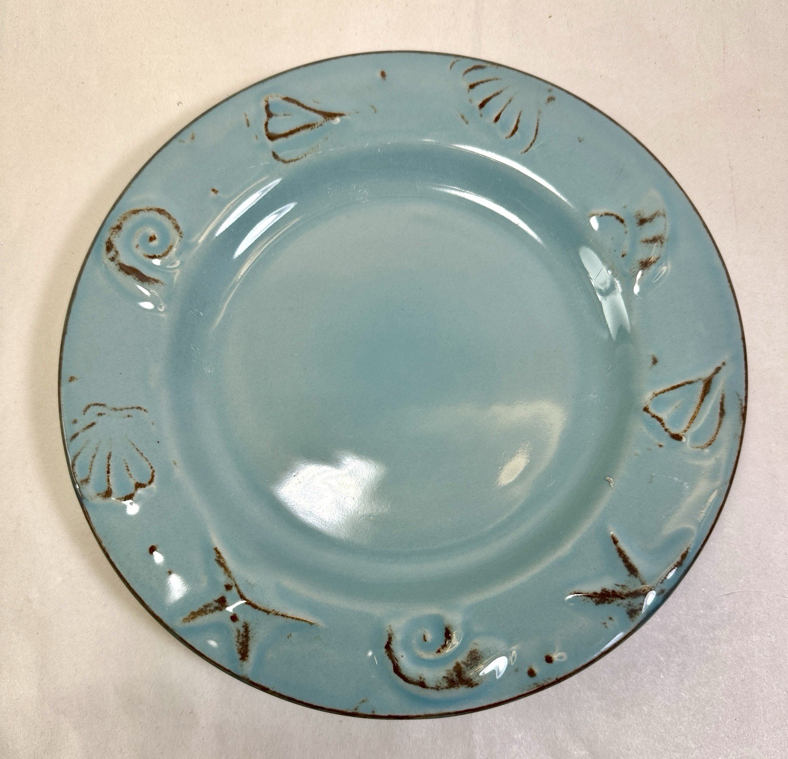 Set of 3 Thomson Pottery Cape Cod Blue Salad / Dessert Plates Embossed Shells - Image 3