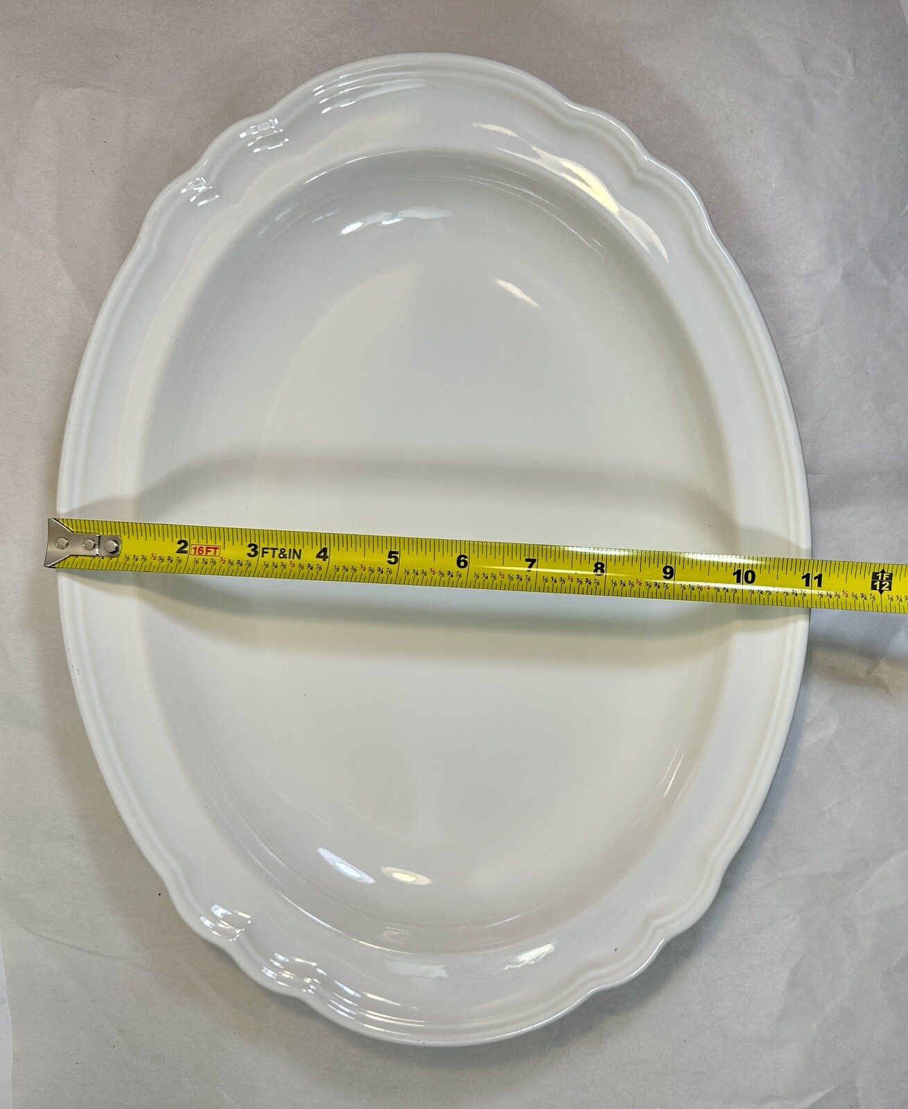 Pfaltzgraff Gazebo White - 11" X 14 1/2" Oval Scalloped Serving Platter - Image 4