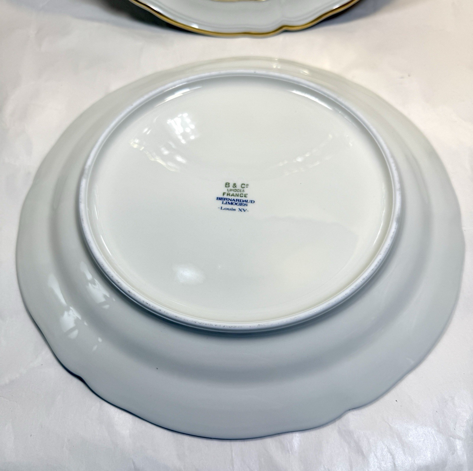 One Bernardaud Limoges Louis XV 10-3/8" Dinner Plate - Flawless - Image 1
