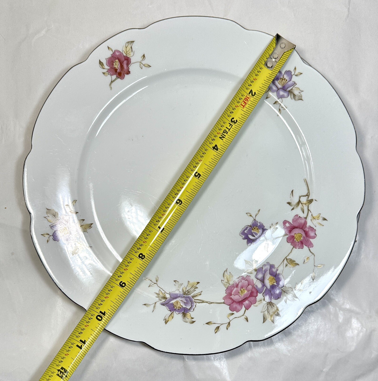 Set of 2 Louise Dinner Plates Cmielow - Scalloped 10-1/4" - Poland - Purple Pink - Image 4