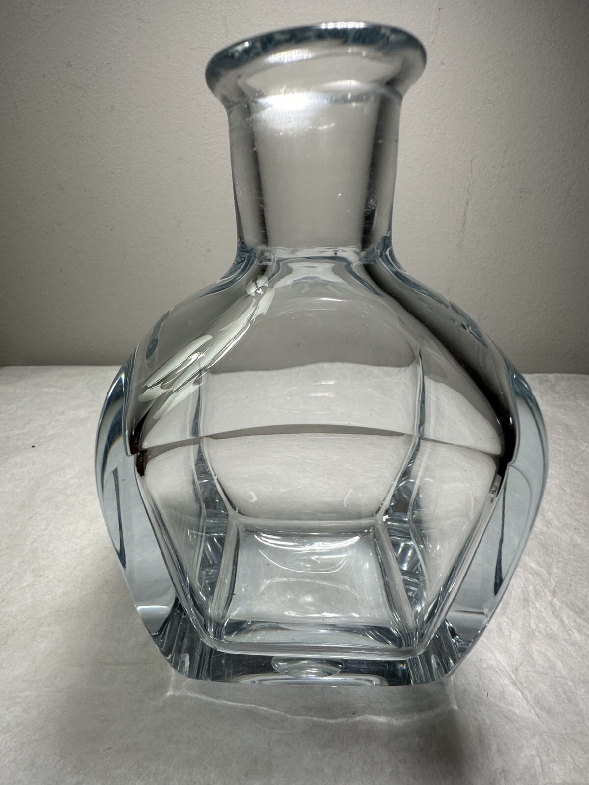 Strombergshyttan Crystal Decanter w/Round Stopper ~ Sweden / Signed / UNUSED - Image 10