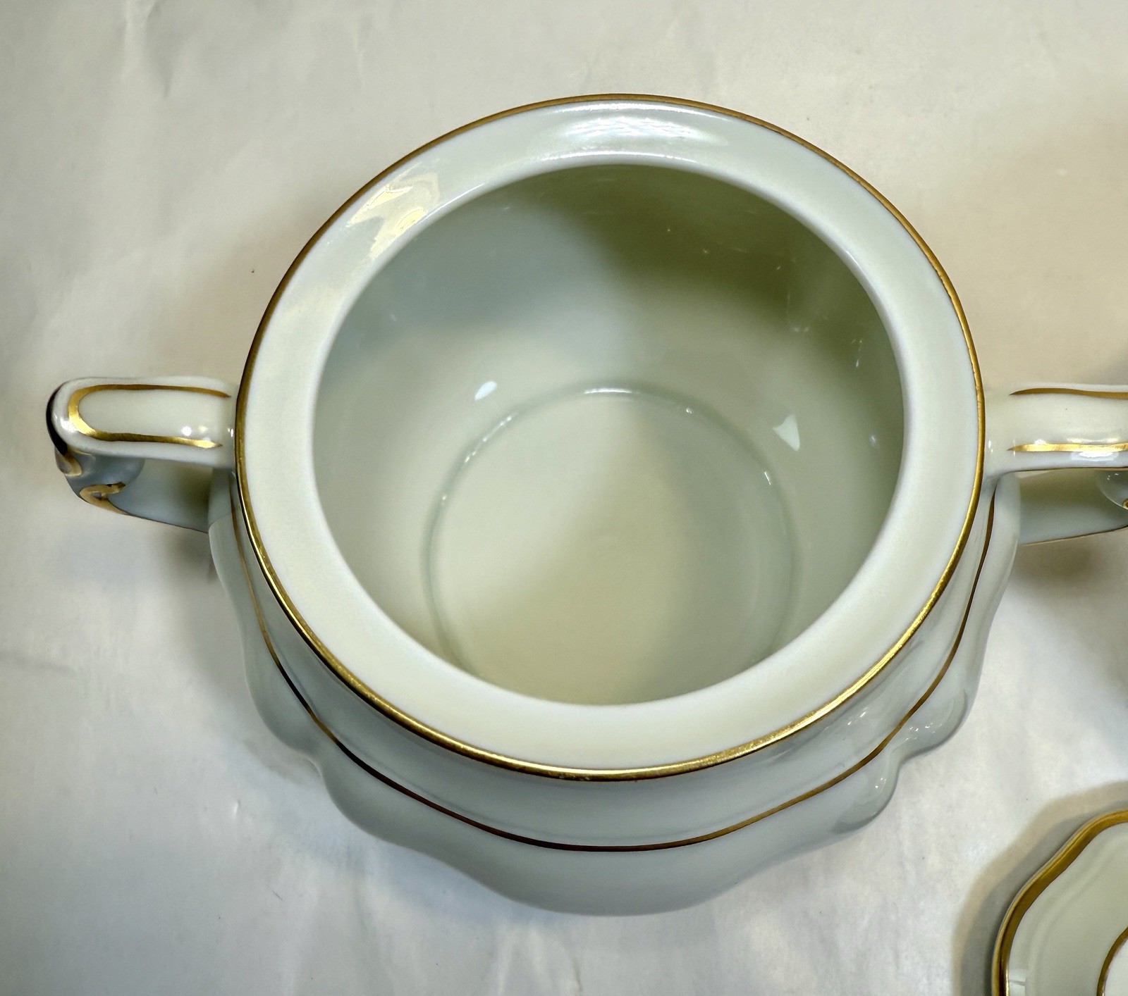 Bernardaud Limoges Louis XV Creamer and Sugar Bowl - Image 4