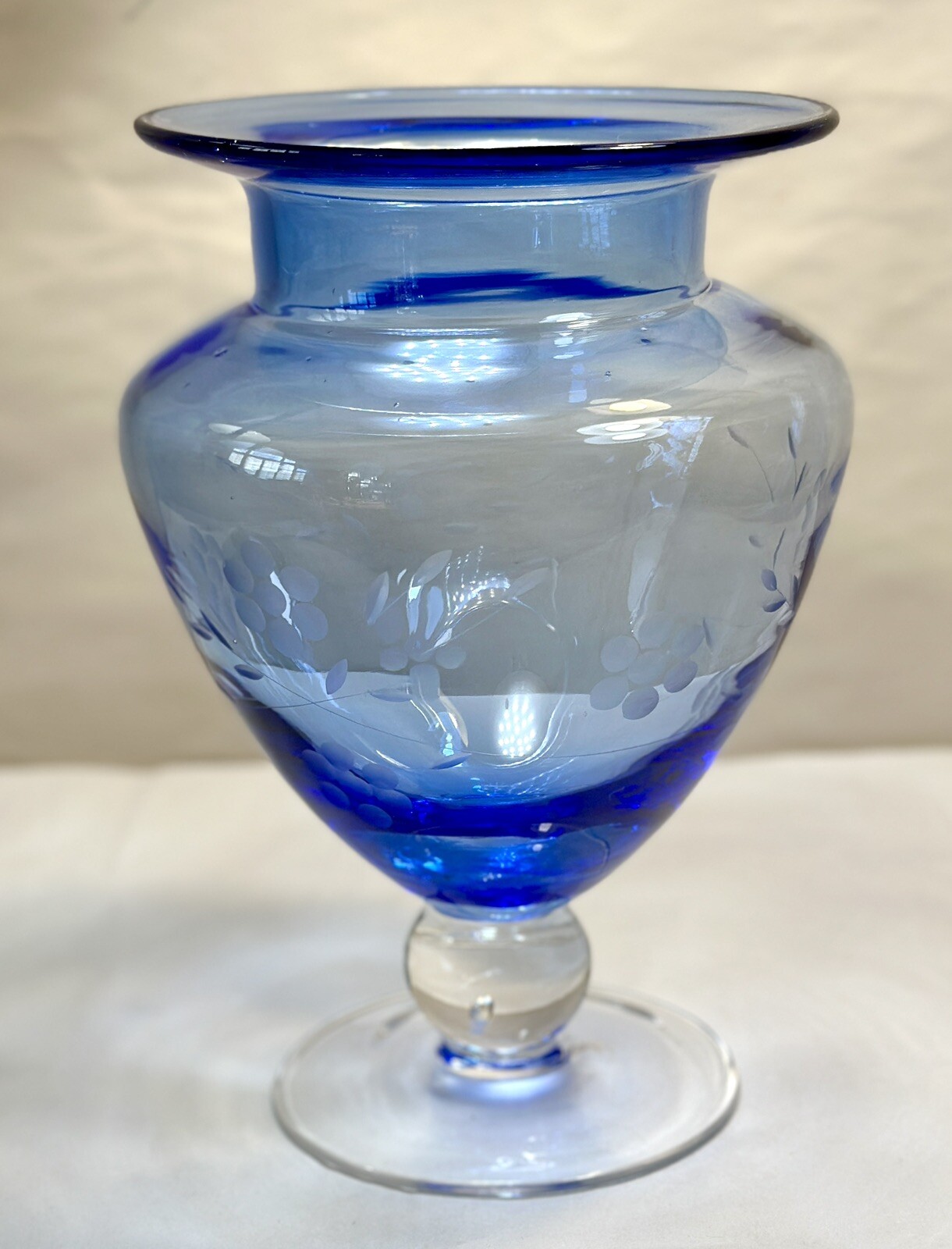 Ftd Florists Transworld Delivery Blue Etched Glass Pedestal Vase 9" Tall