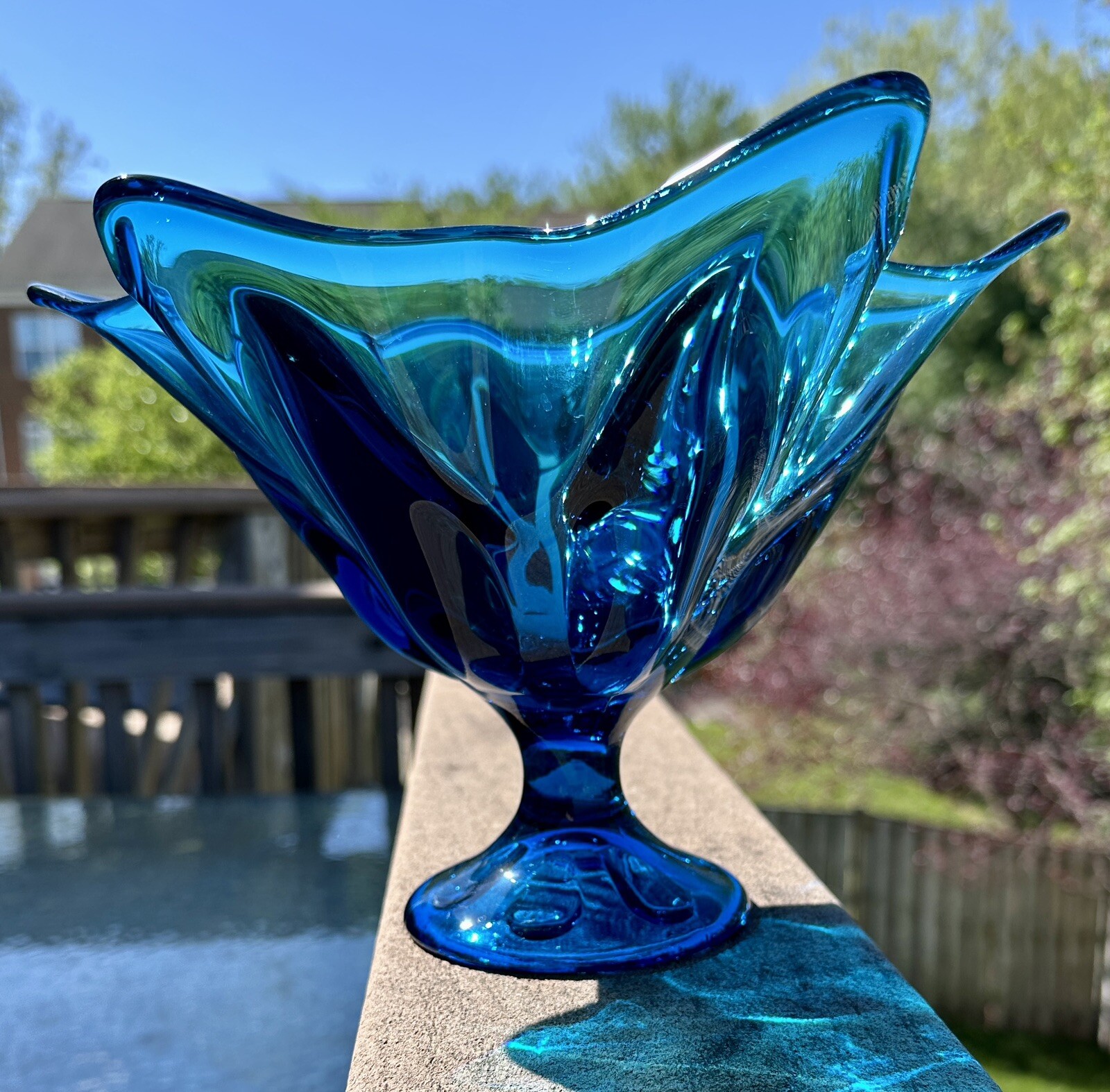 L.E. Smith Glass Peacock Blue Footed Compote / Fruit Bowl (#6101) - circa 1967 - Image 8