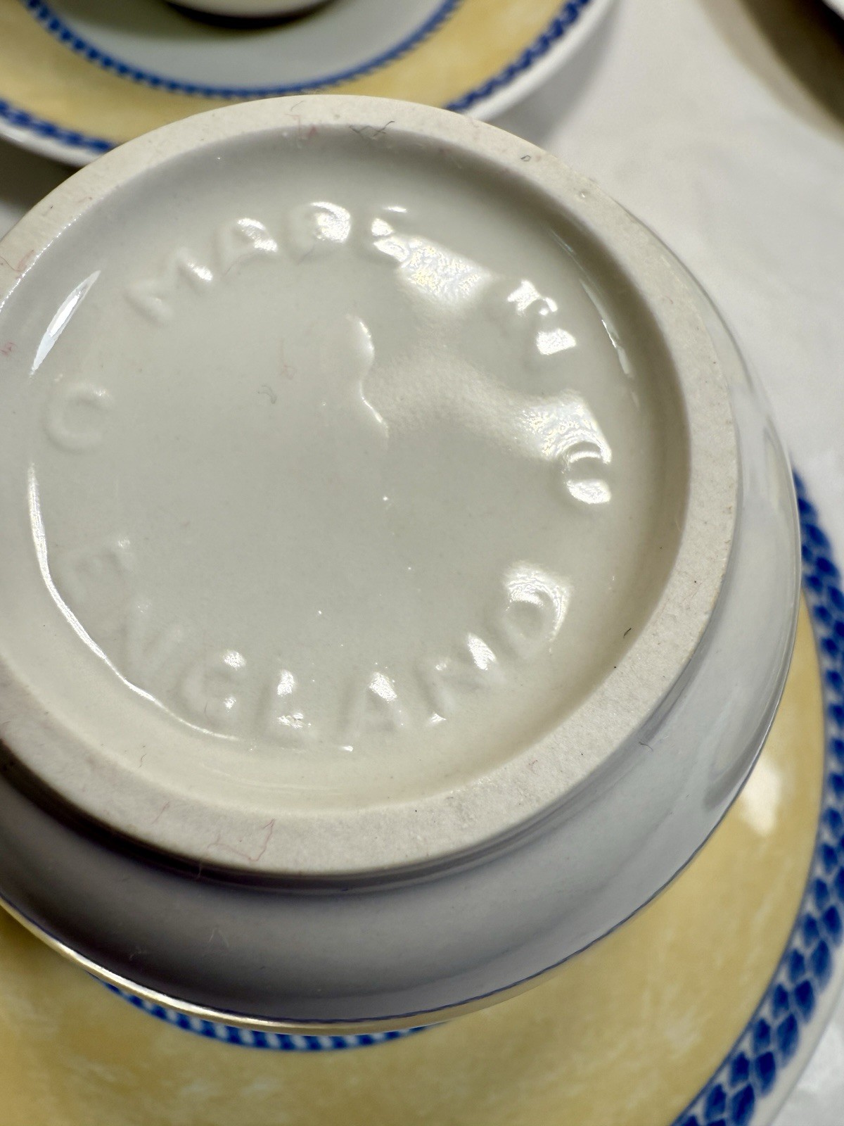 Set of 4 Churchill England Millennium Collection Cups and Saucers - NOS, Mint - Image 5