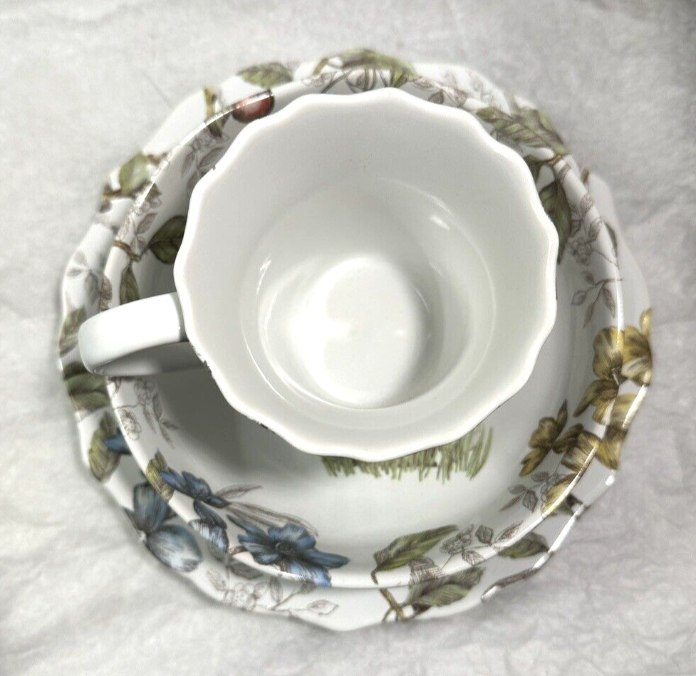 Pier 1 Sofie The Bunny Porcelain Place Setting:  Plate - Bowl - Mug - Goblet - Image 7