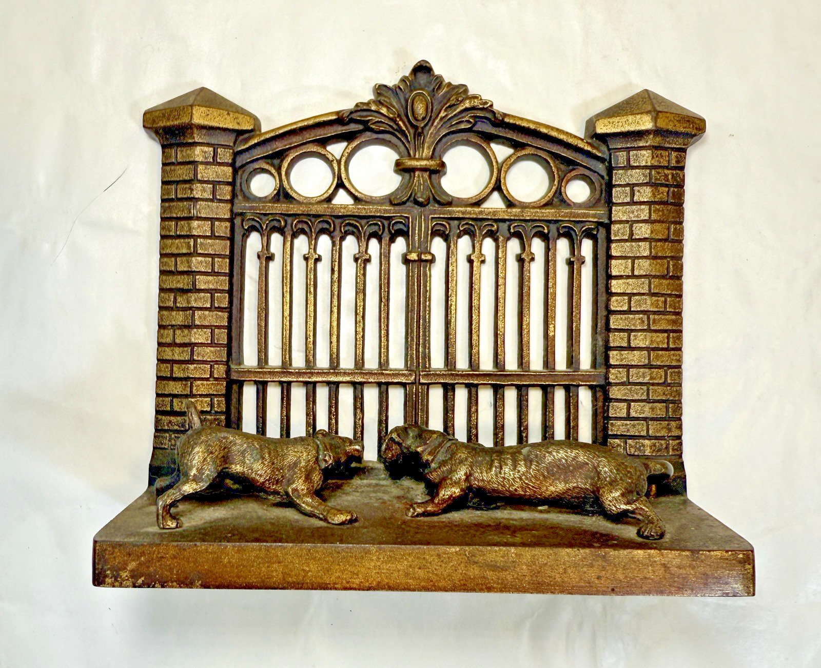 B&H Bookends - Dogs at the Gate - Image 11