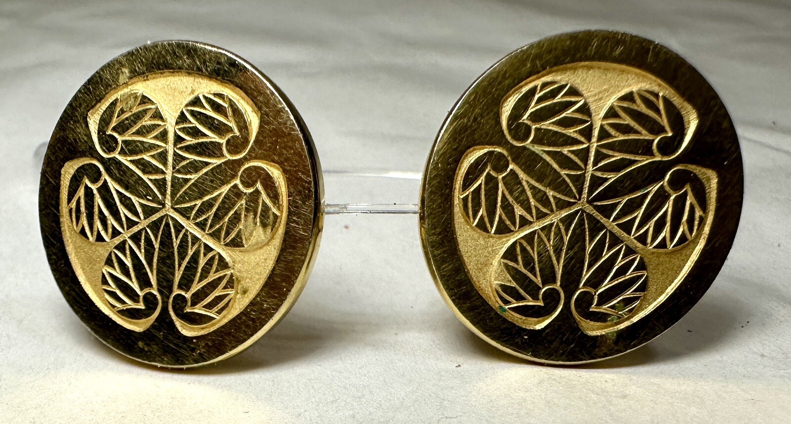 Family Crest Japan Samurai Emblem Mitsuba-Aoi Three Hollyhock Leaves Cufflinks