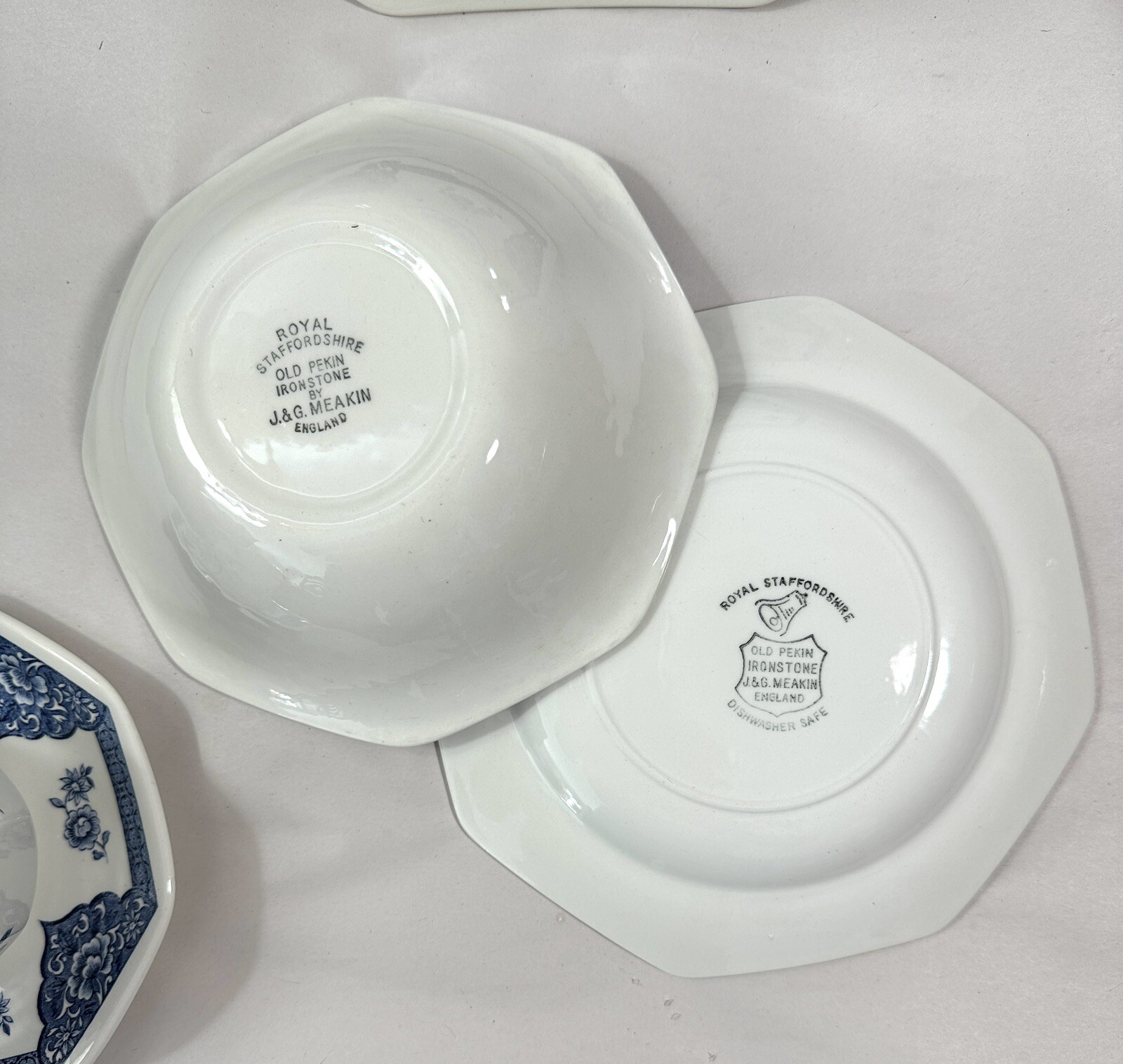 Old Pekin Octagon Blue J & G Meakin Royal Staffordshire - One Place Setting - Image 12