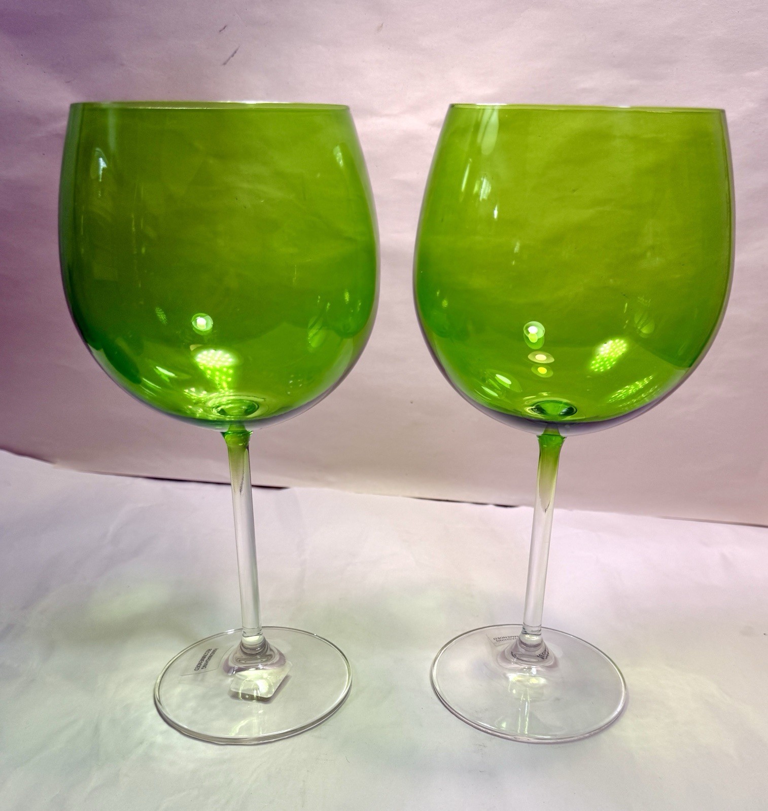 Crate and Barrel Lime Green Balloon Wine Glasses Set of 2 - NOS with Tags