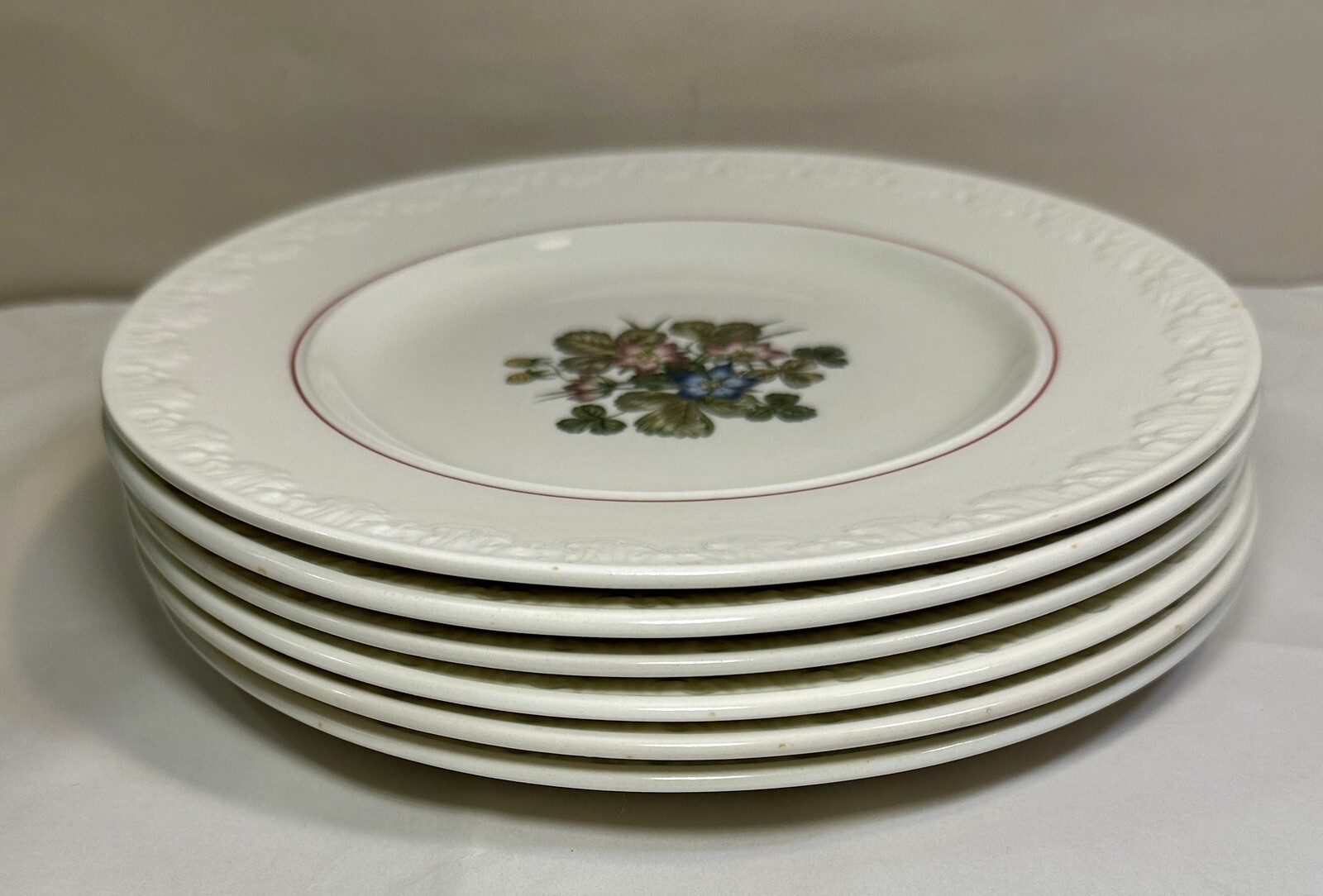 Set Of 6 (Six) Wedgwood PEMBROKE Salad / Bread Plates Corinthian T428 - 8 3/8" - Image 3