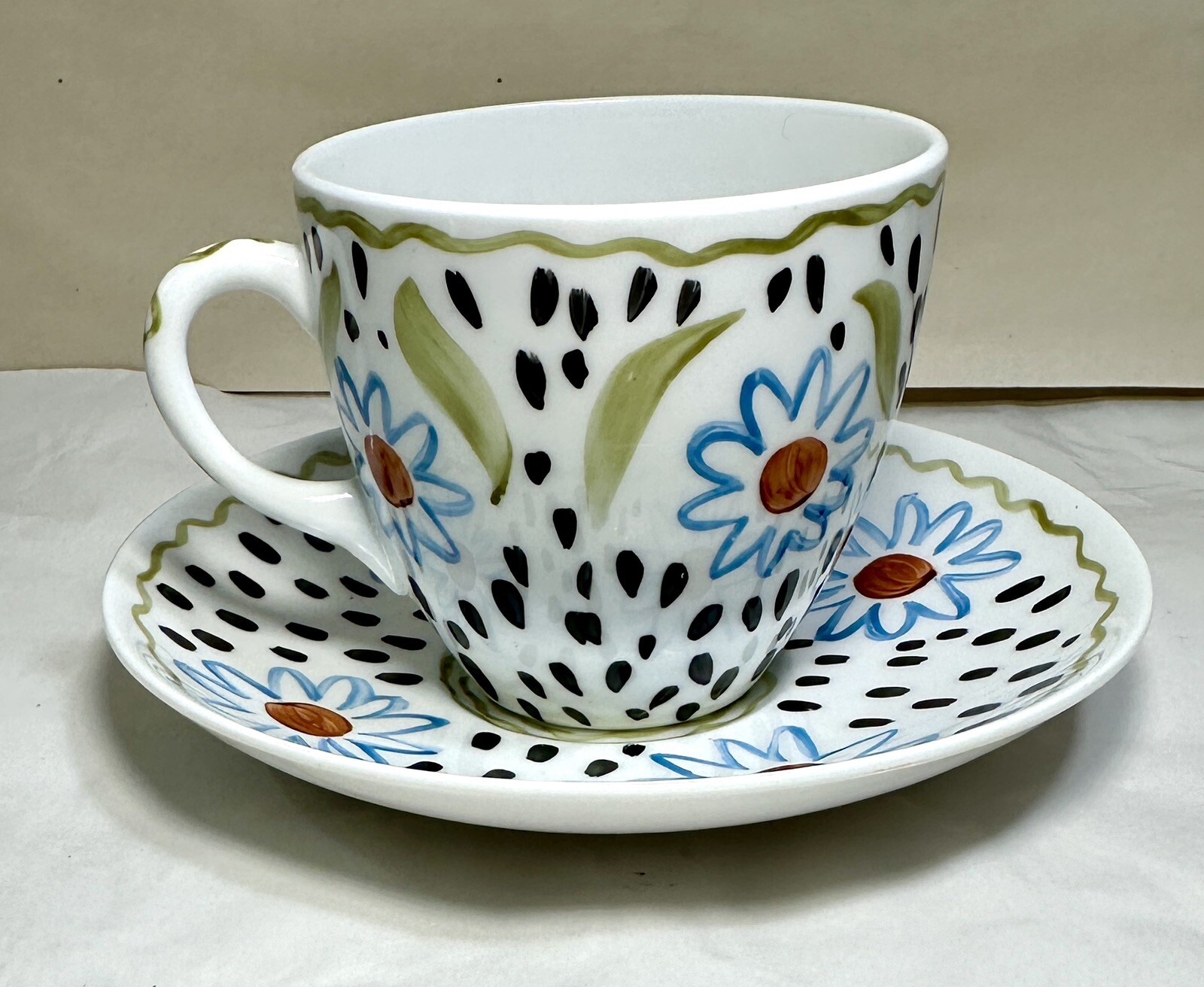 Angelica Bell 1934 Foley England Bone China Tea Cup & Saucer - Mint - Image 2
