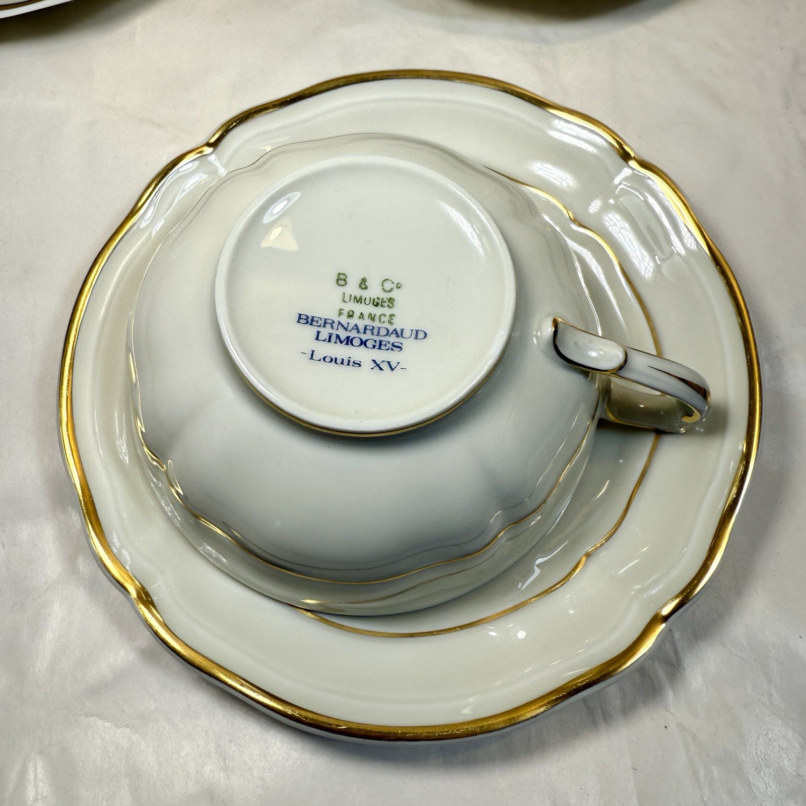 One Bernardaud Limoges Louis XV Teacup and Saucer - Flawless, Unused - Image 2