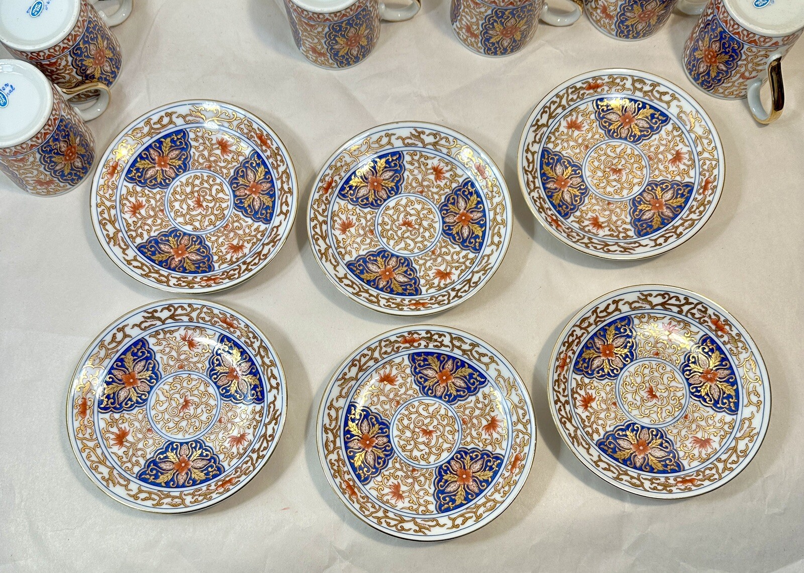 Set of Six (6) Vintage Japanese Fukusen Original Imari Demitasse Cups & Saucers - Image 11