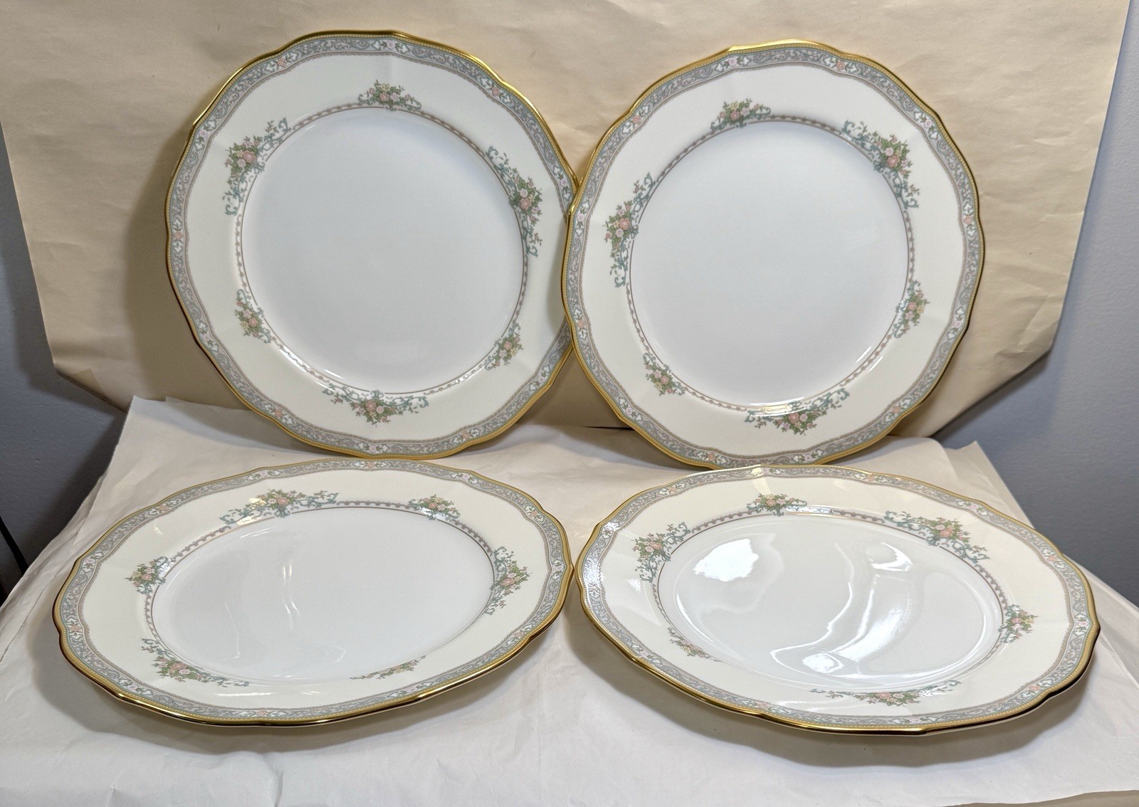 Mikasa Bridal Bouquet Dinner Plates - Set of Four - 10-1/2" - CAP08 - Image 4