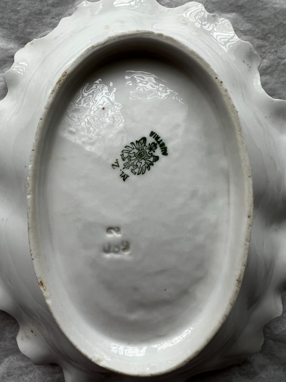 Antique MZ Austria Floral Leaf Nut Candy Condiment Trinket Dish Green Gold  - Image 2