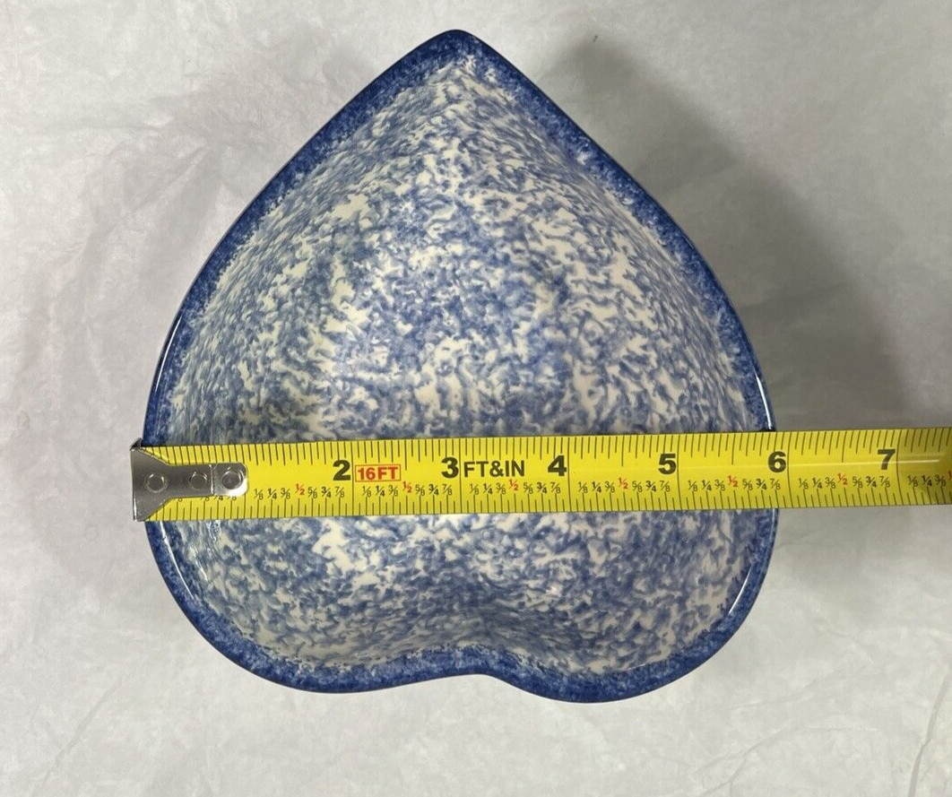 VTG Pottery Blue Spongeware Heart Shaped Bowls - 6" Wide - Image 3
