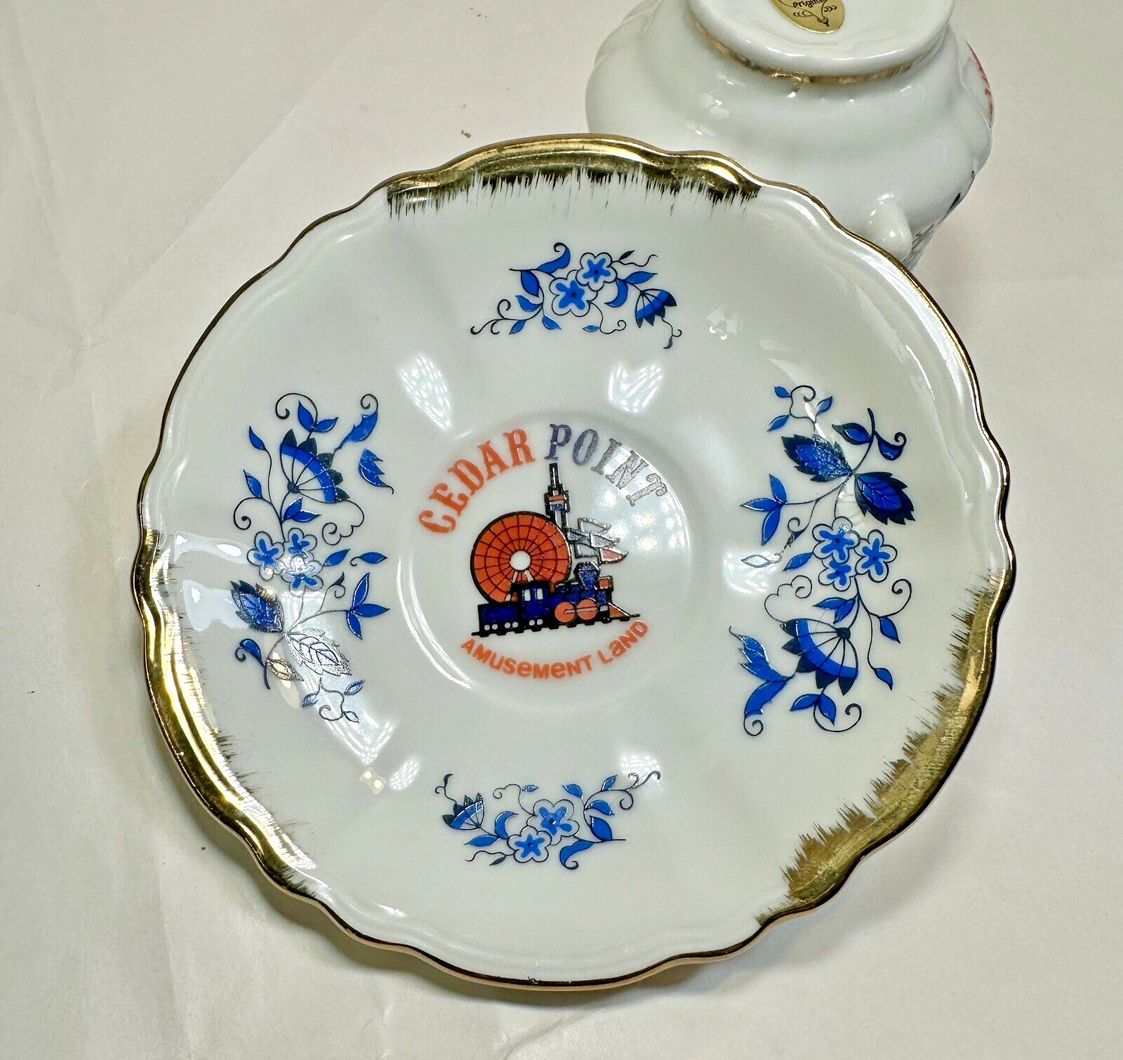 Vintage Ceramic Cedar Point Amusement Land Teacup and Saucer - Original Tags - Image 8