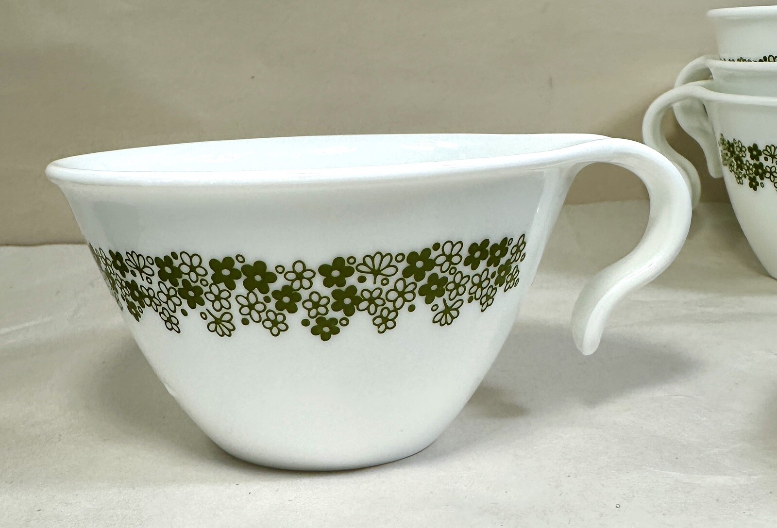 Corelle Spring Blossom Crazy Daisy 4 Hook Handle Tea Cups Vintage CorningWare - Image 1
