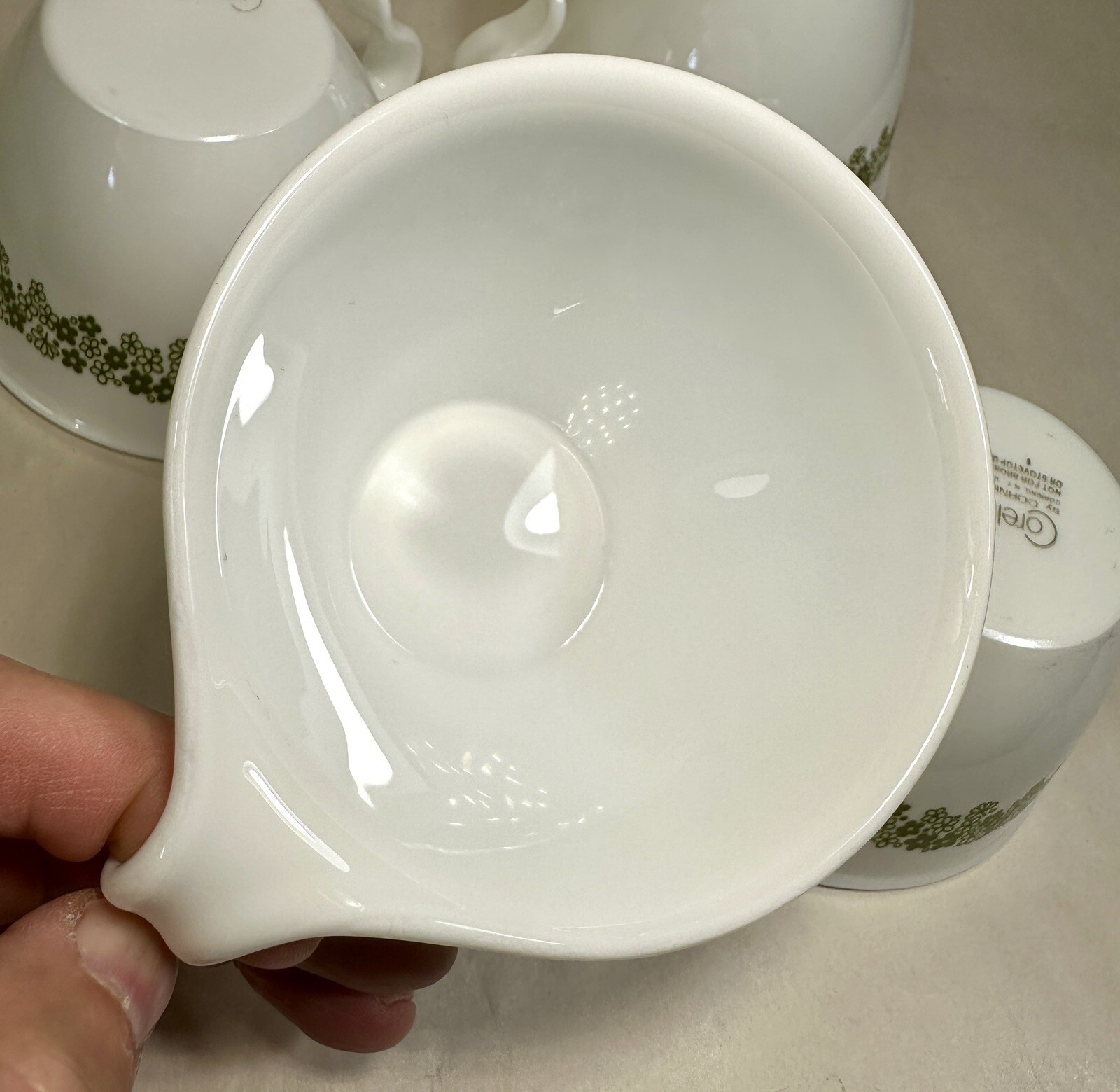 Corelle Spring Blossom Crazy Daisy 4 Hook Handle Tea Cups Vintage CorningWare - Image 3