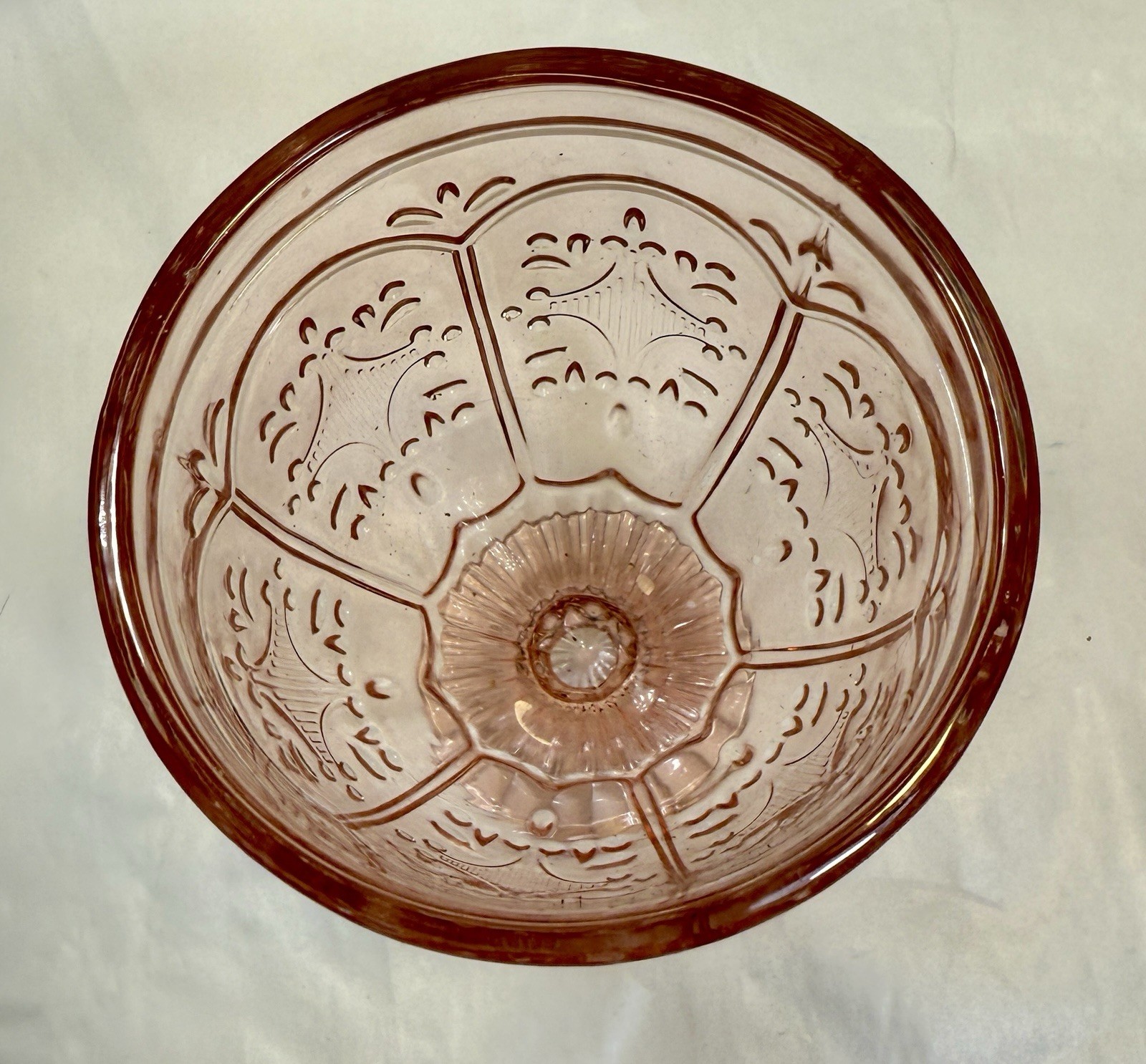 Fitz and Floyd Pink Trestle Water Goblet Wine Glass - Unboxed, Unused - Image 1