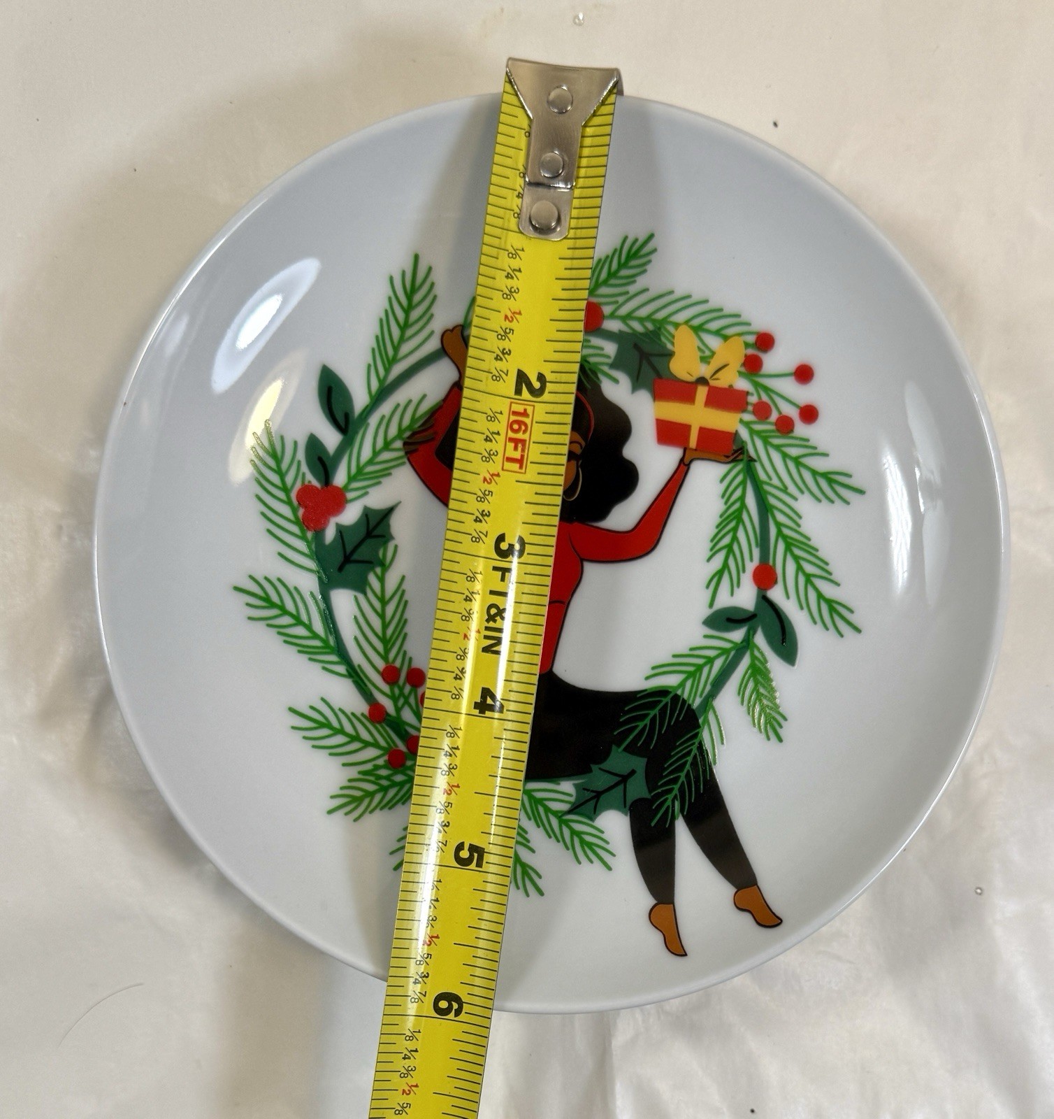 Set of 4 Black Paper Party Appetizer Plates African American Christmas 6" - NOS - Image 1