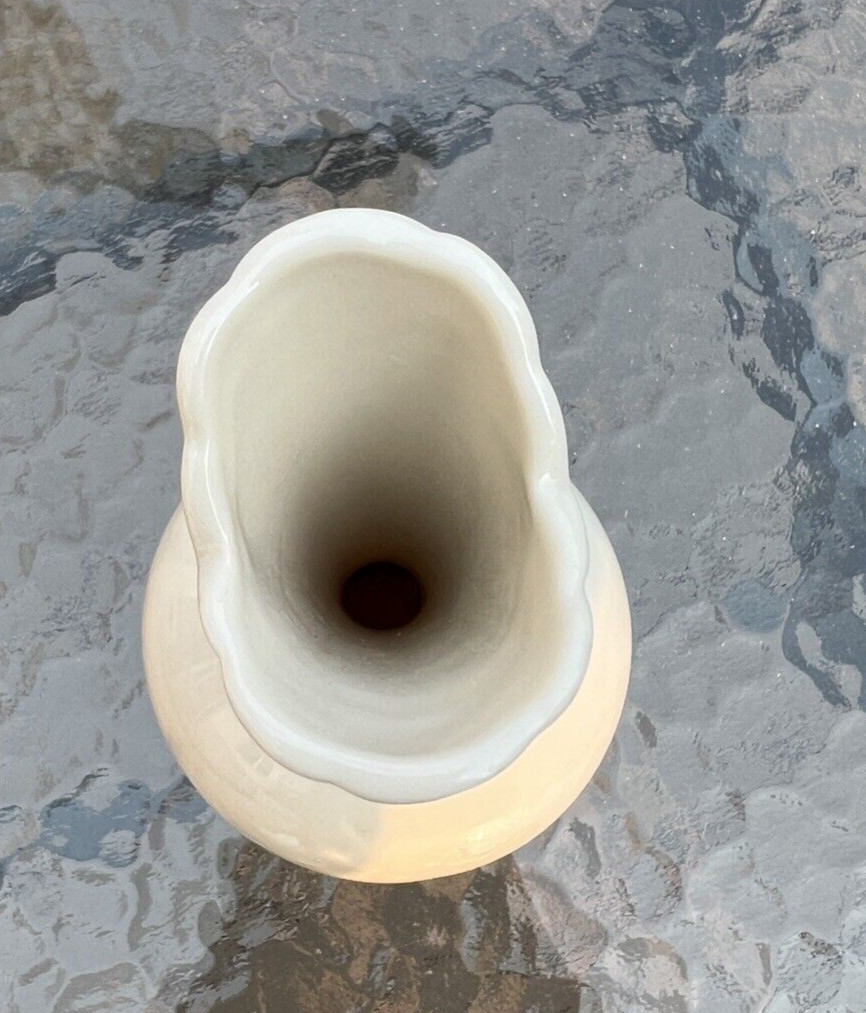 Vintage Lenox Cream Bone Bud Gold Trim Vase - 8 1/4" Tall - Immaculate - Image 3