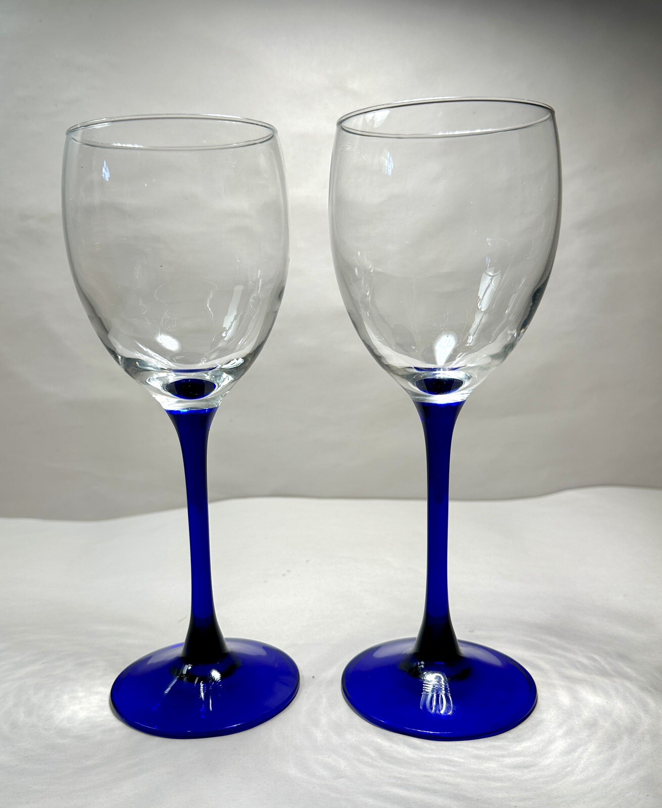 2 Cristal D'Arques Durand Luminarc NUANCE SAPPHIRE Blue Stem Claret Wine Glasses